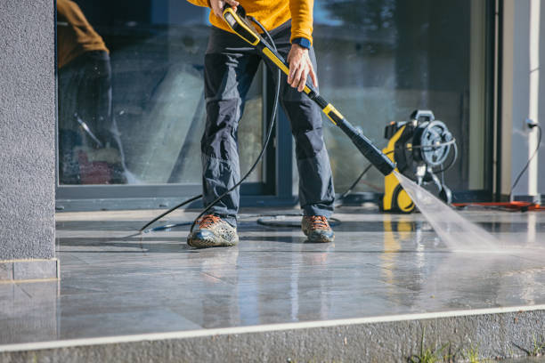 Best Deck Pressure Washing  in Lanham, MD