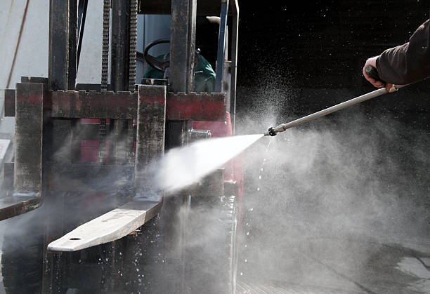Best Commercial Building Pressure Washing  in Lanham, MD