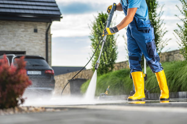 Best Pressure Washing Siding  in Lanham, MD